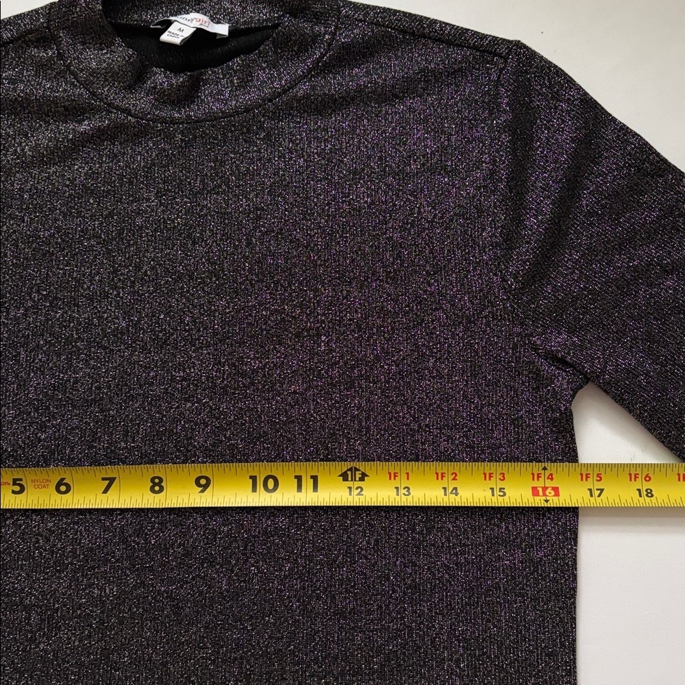 Skinnygirl Top Knit Metalic Mock Neck Short Sleeve Black Silver size Medium - Picture 7 of 11